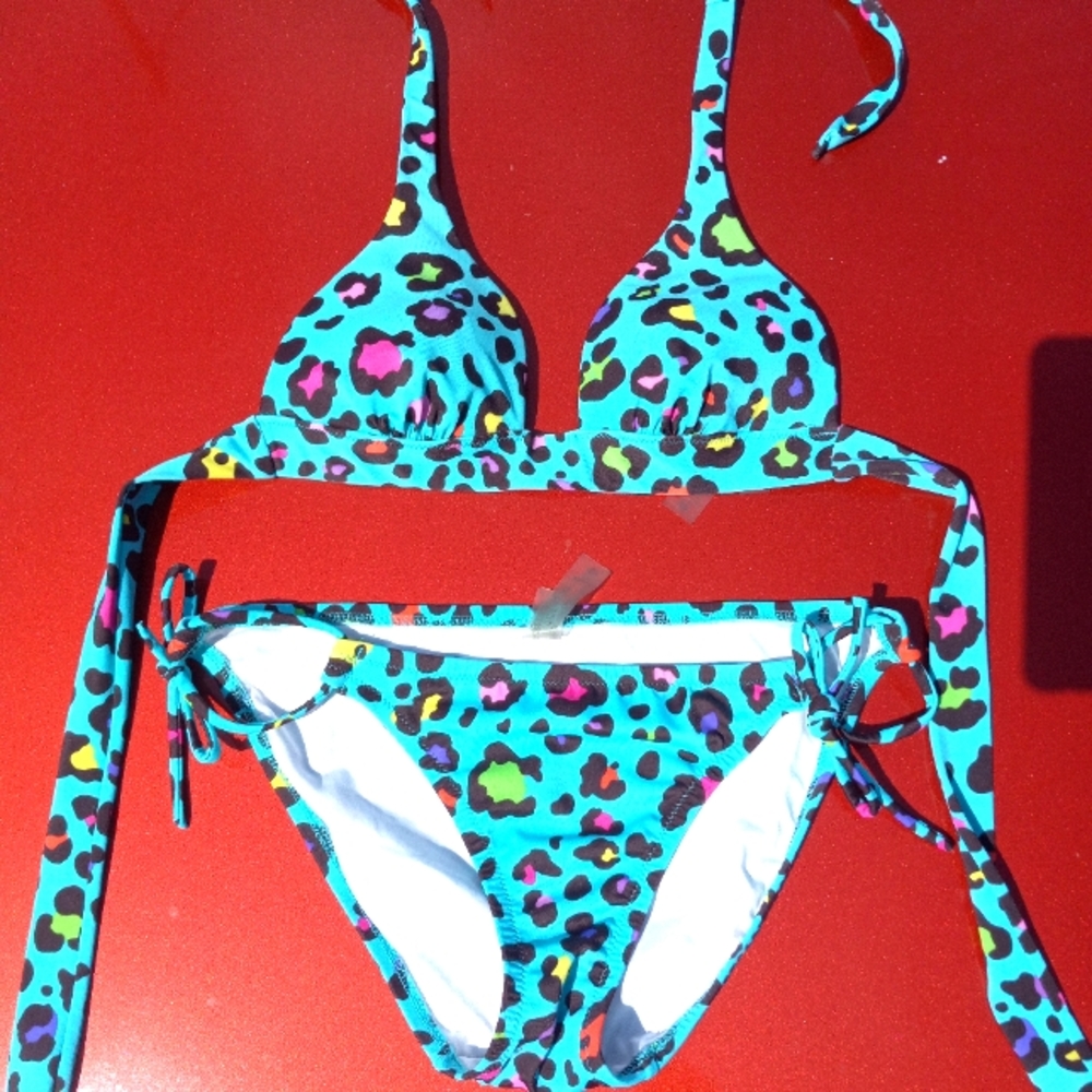 Victoria Secret bathing suite, turquoise with lepord pattern